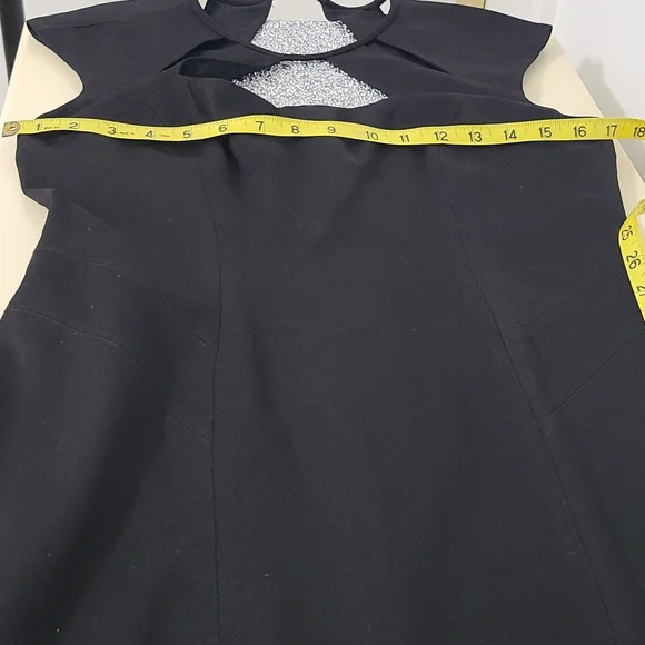 SZ 10 Cache Black Sleeveless Cut-Out Tailored Stretchy Dress - Picture 16 of 16